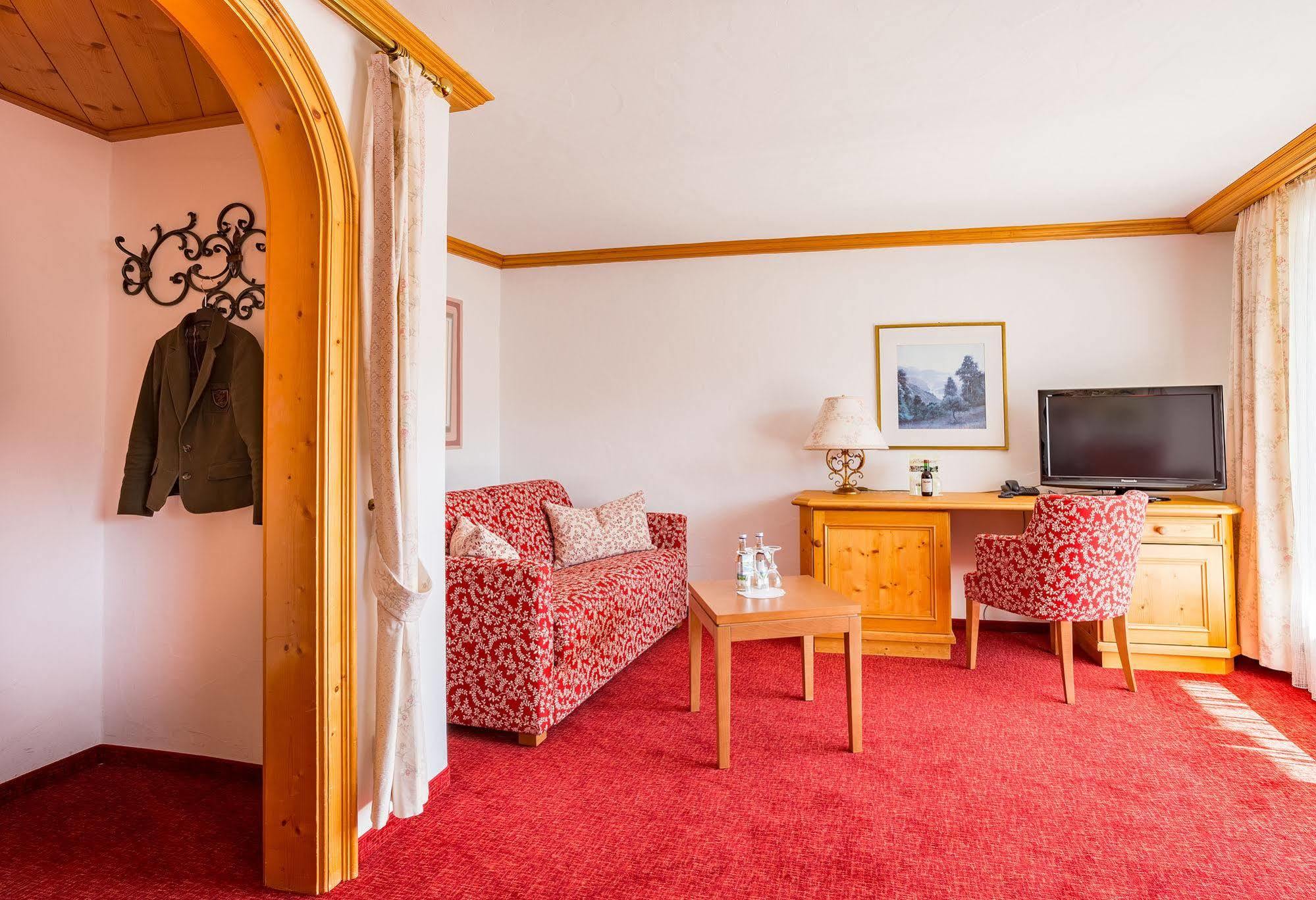 Alpenhotel Oberstdorf - Ein Rovell Hotel Exterior foto